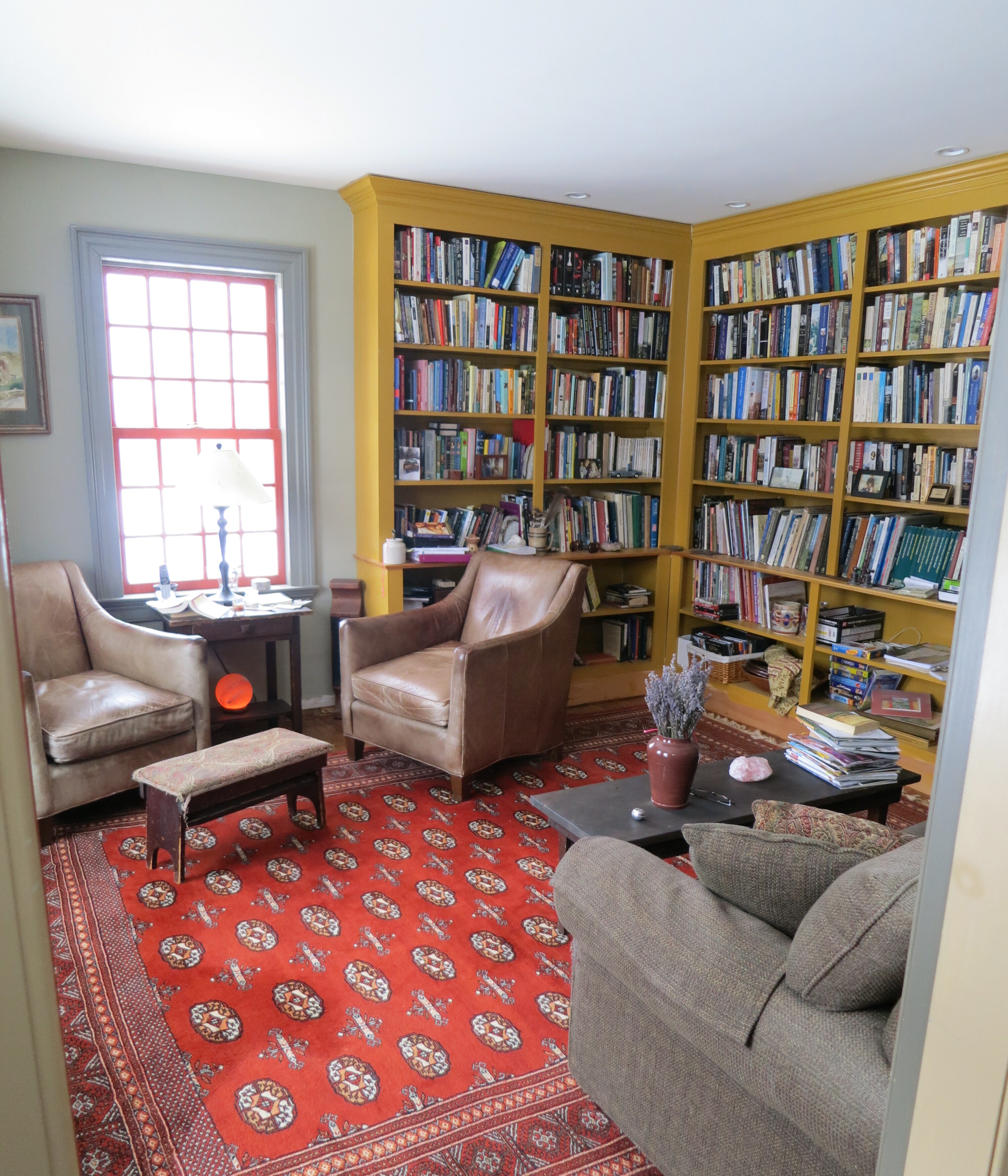 A beautiful bookcase newly installed by Innovative Construction